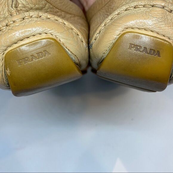 Prada loafers with buckle and rubber sole - Picture 6 of 9